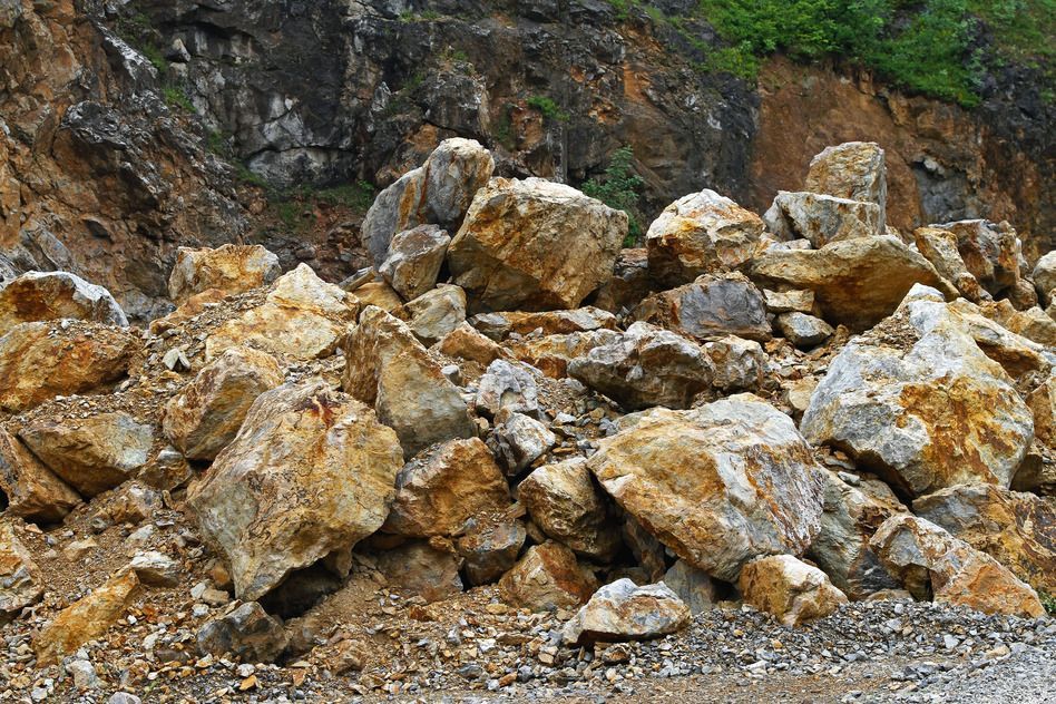 Big stones in open pin quarry