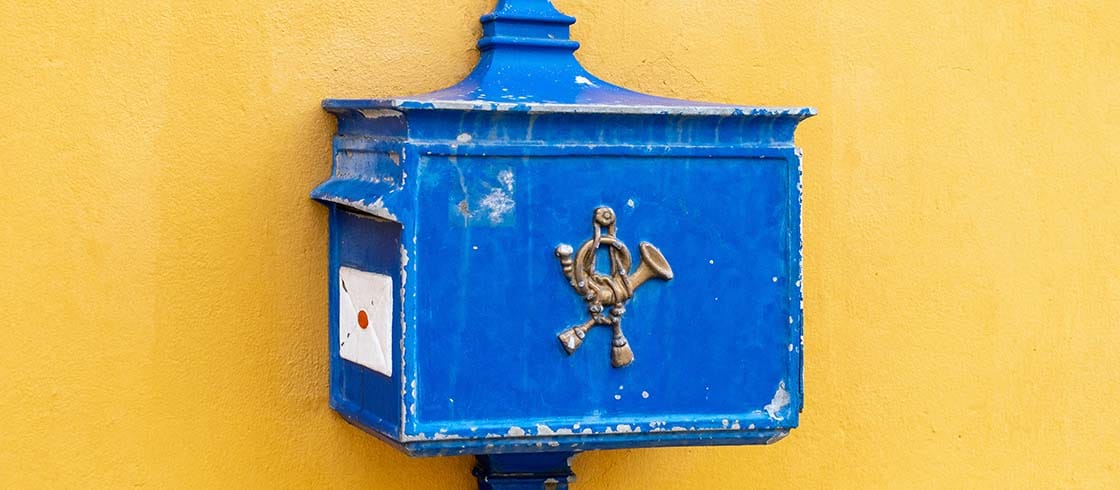 Historischer Briefkasten Zum Versenden Von Postkarten Und Briefe