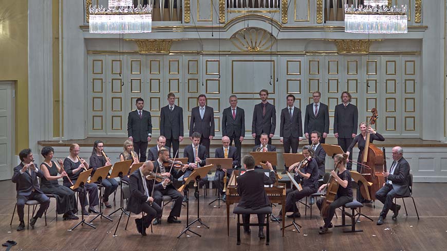 "Salzburger Hofmusik" mit ihrem Dirigenten Wolfgang Brunner
